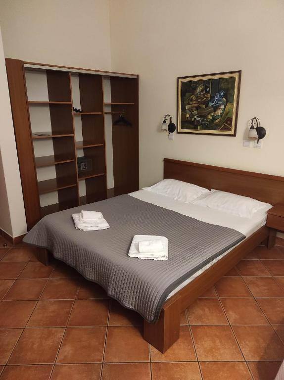 Guest room interior at Garni Hotel Meduza 2