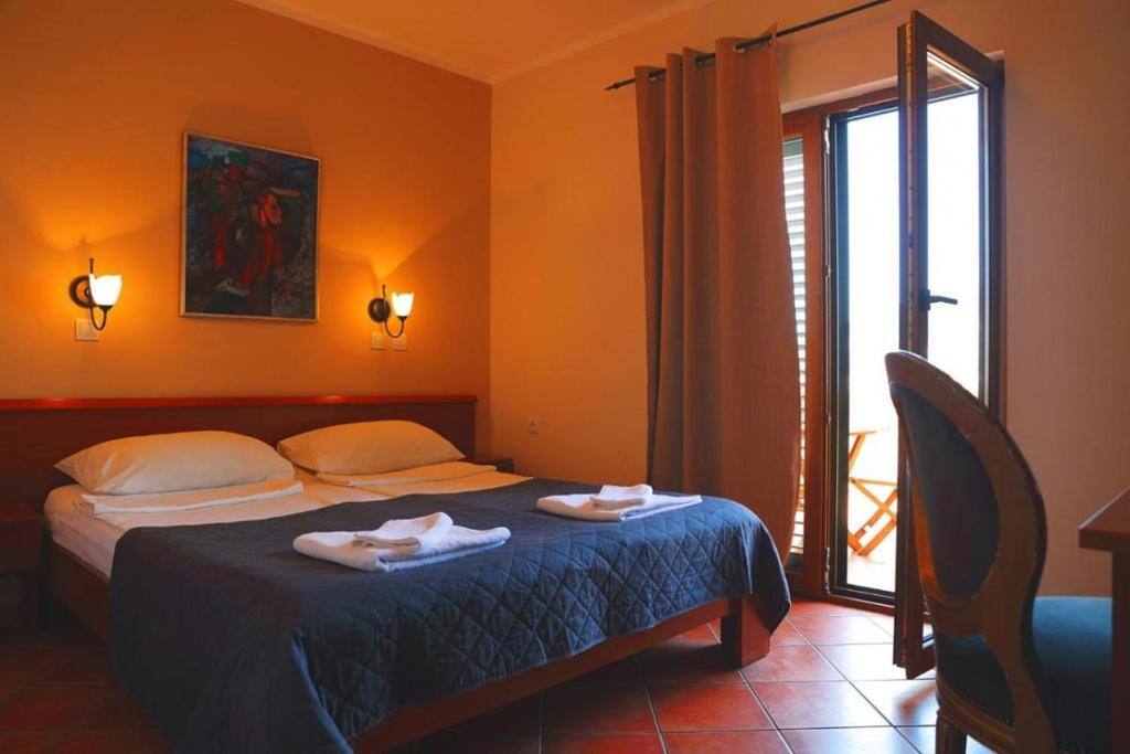 Guest room interior at Garni Hotel Meduza 1